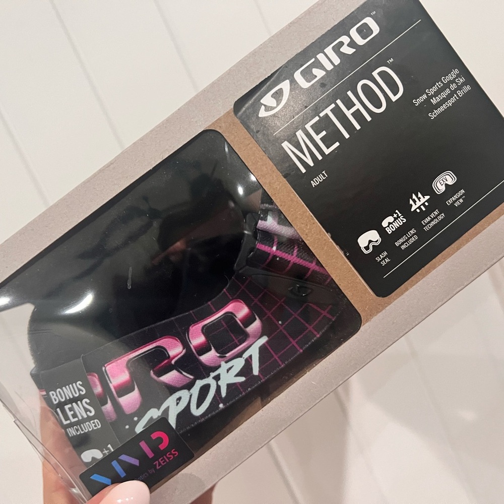 Giro Black and Pink sport Snowboarding Goggles with Bonus Lens